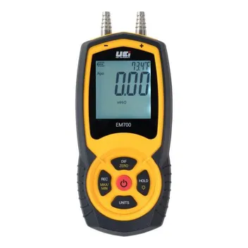EM700